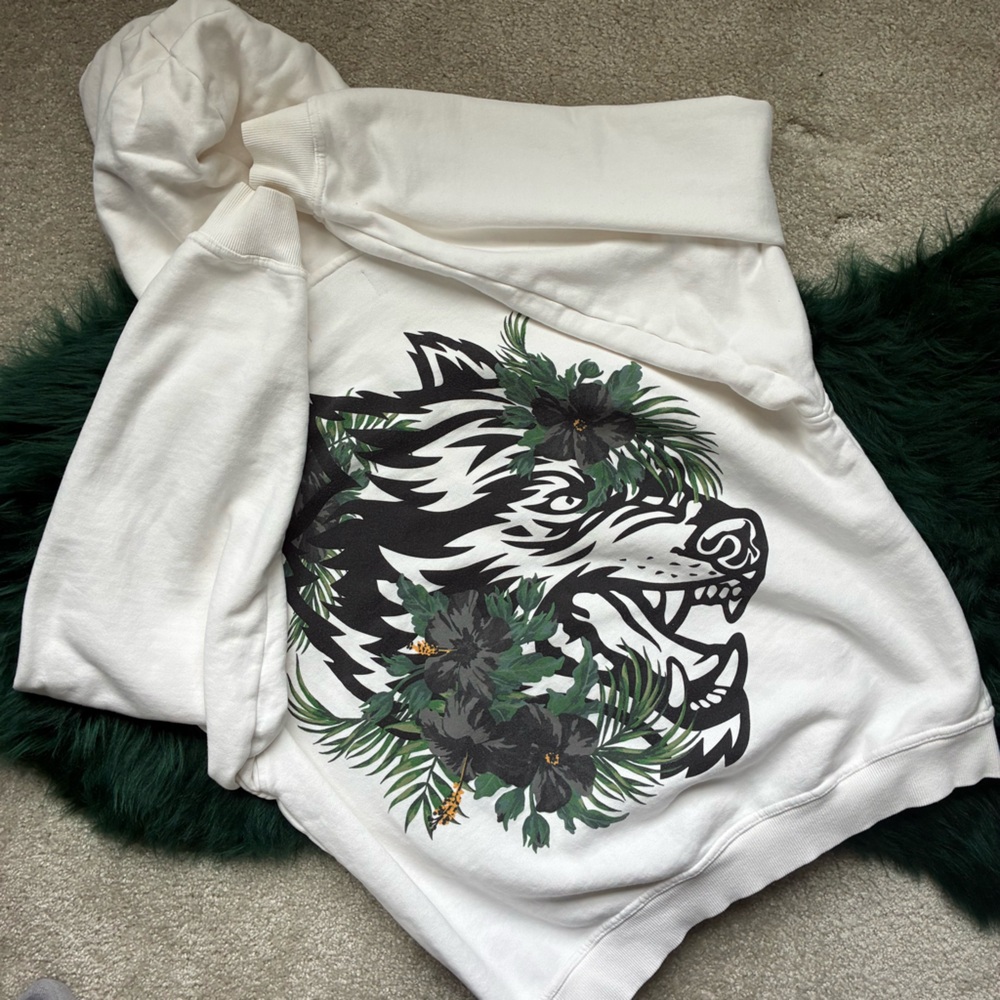 DARC SPORT | Native Wolf “Pierce” Hoodie | Cream - Picture 3 of 4